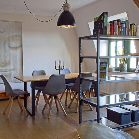 Neustadt-Aussicht - Grosse Wohnung Mit Balkon Dresda Esterno foto