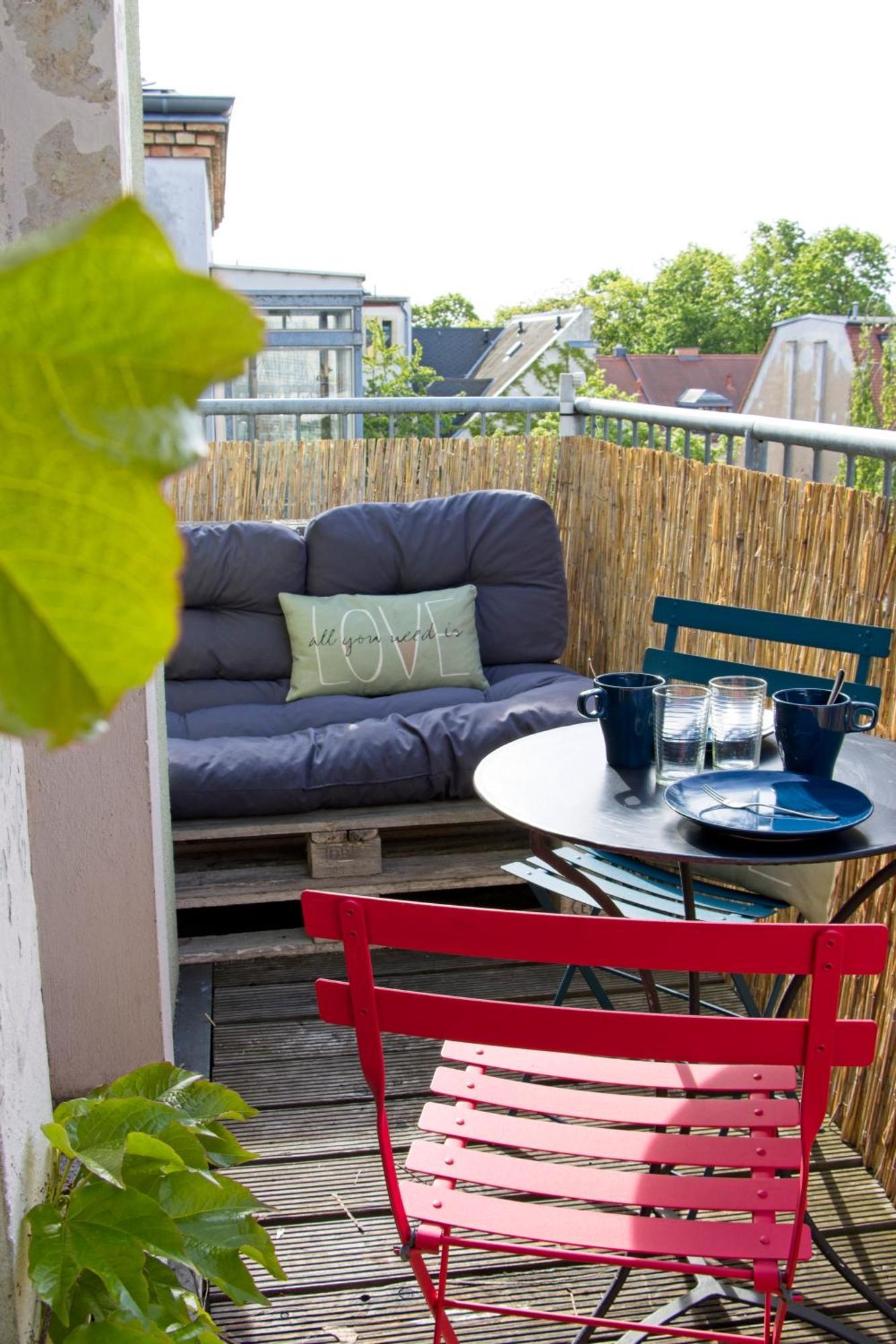 Neustadt-Aussicht - Grosse Wohnung Mit Balkon Dresda Esterno foto